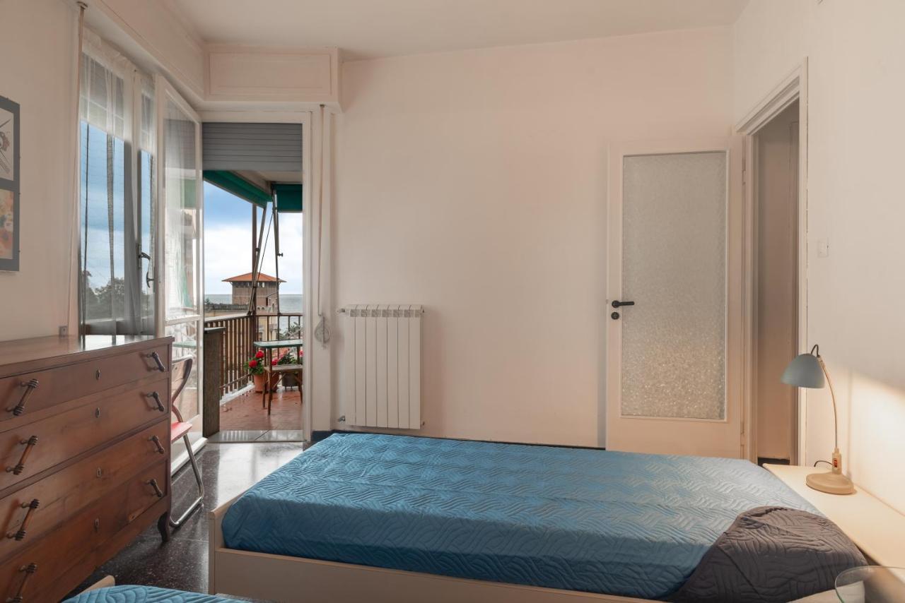 Rivierarent Moma 100 Metri Dal Mare Finale Ligure Exterior foto